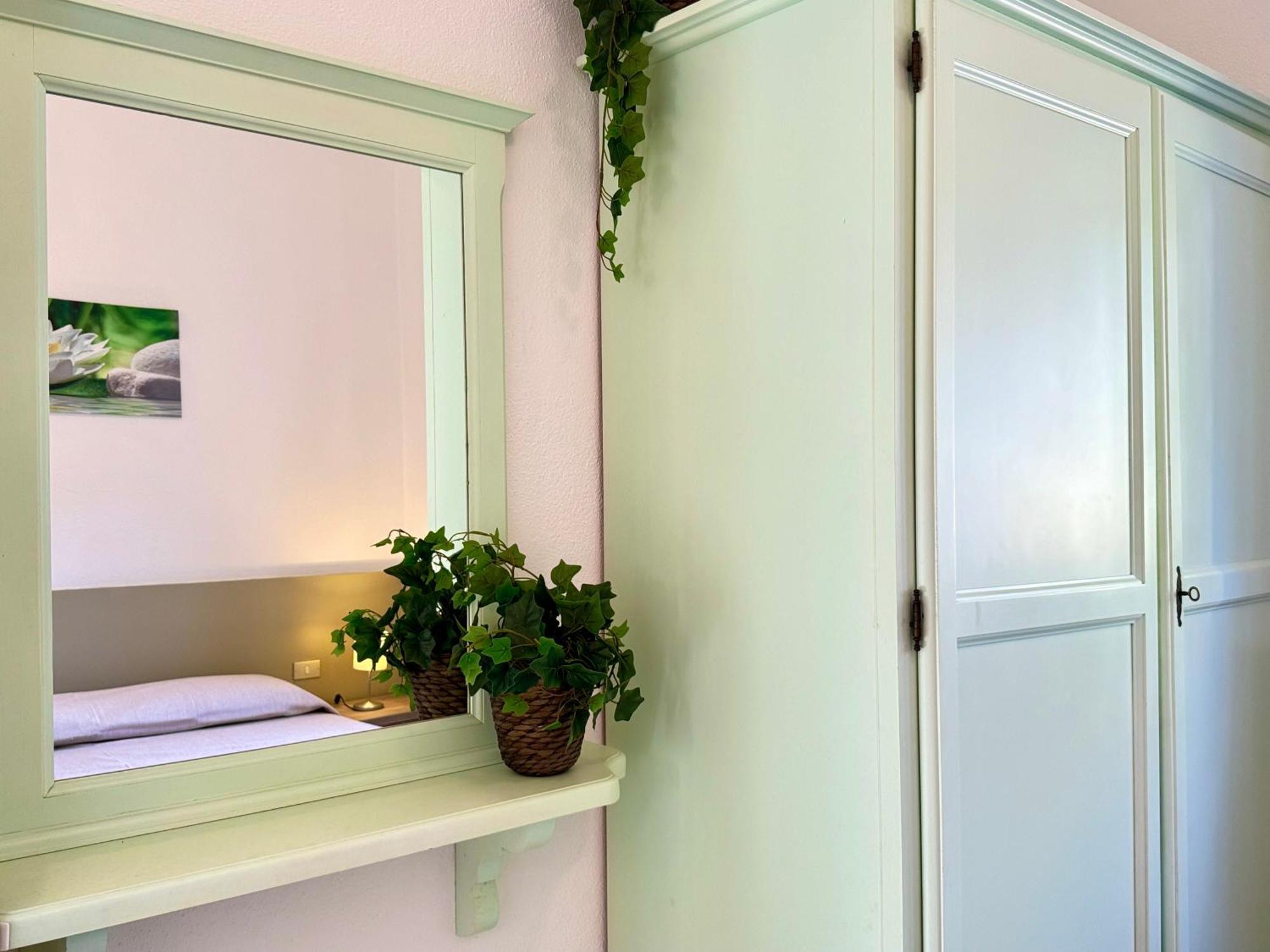 Garden Retreat - Homey Experience Ольбія Екстер'єр фото