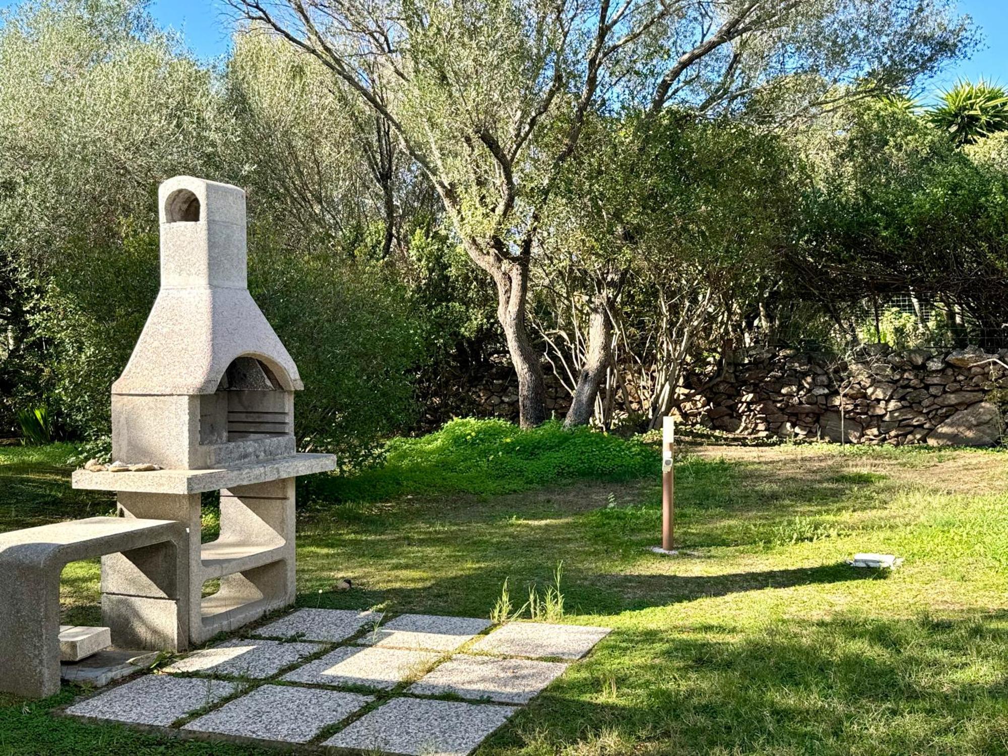 Garden Retreat - Homey Experience Ольбія Екстер'єр фото